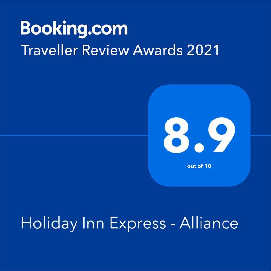 Holiday Inn Express - Alliance By Ihg Екстериор снимка