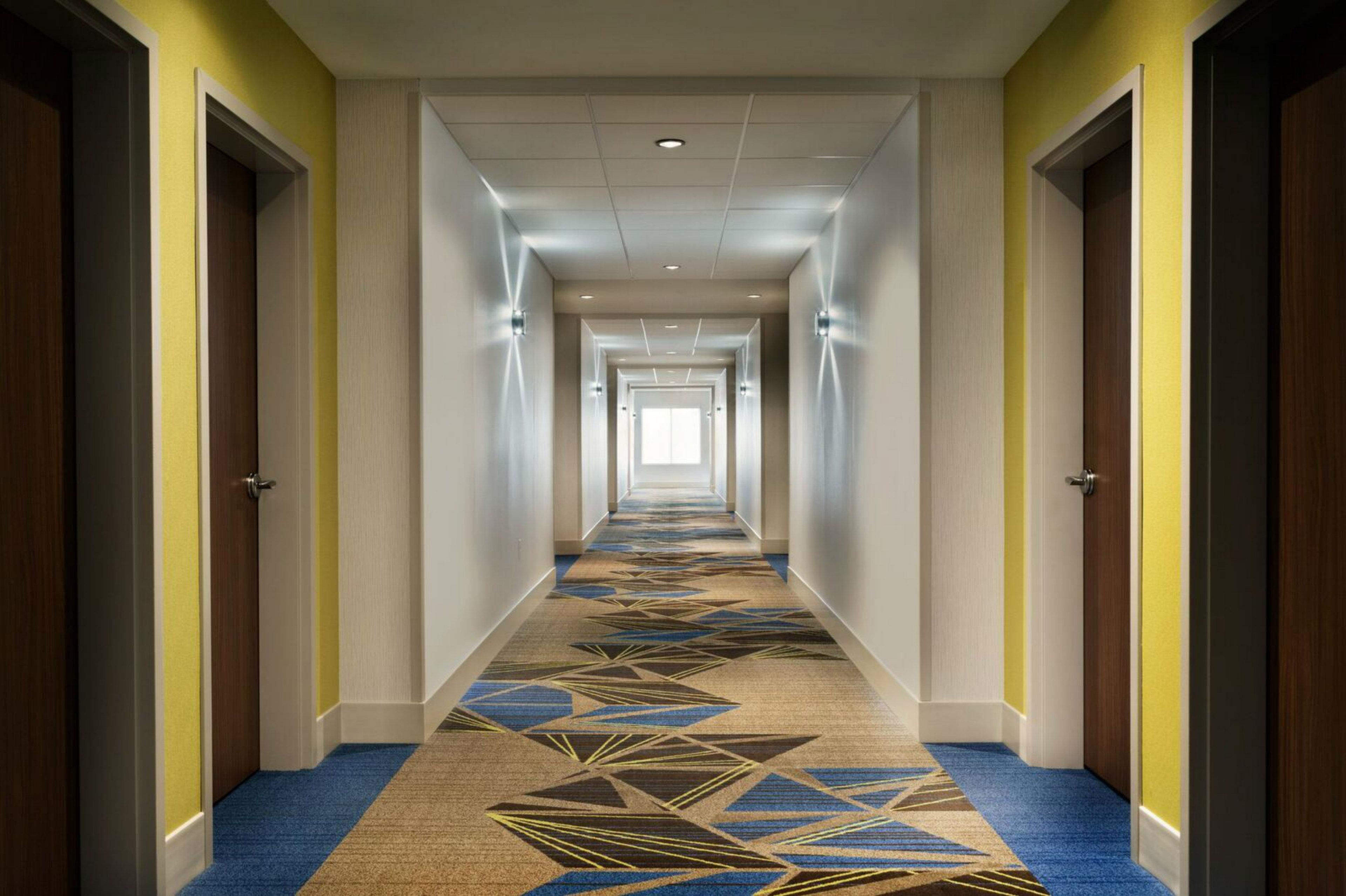 Holiday Inn Express - Alliance By Ihg Екстериор снимка