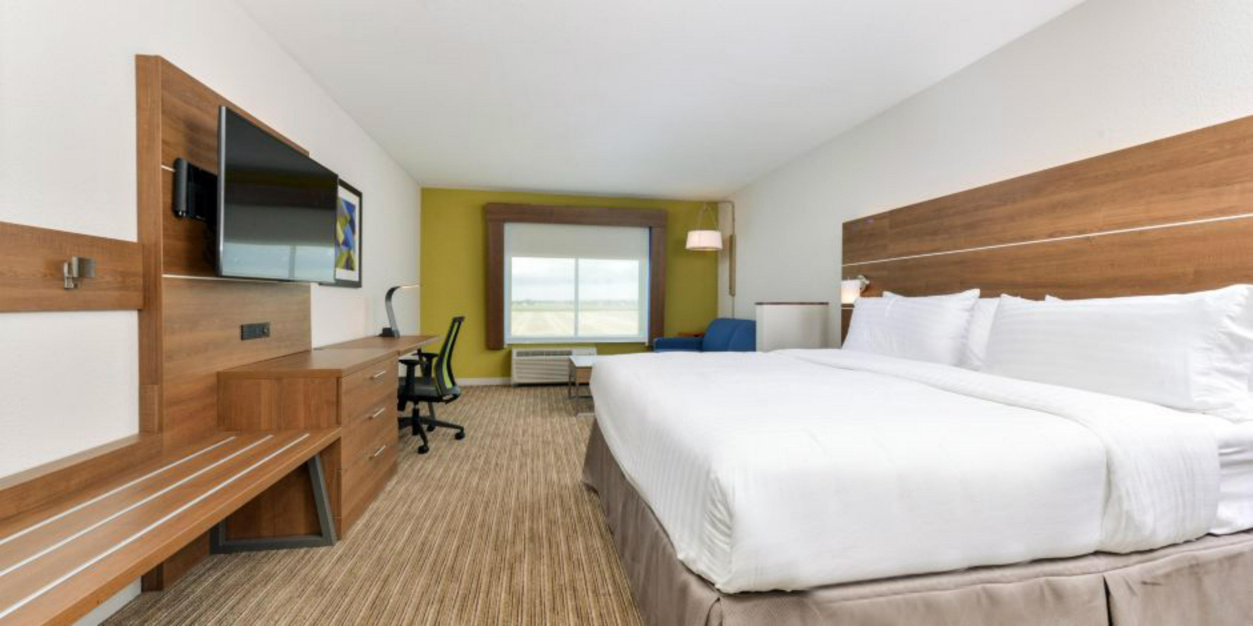 Holiday Inn Express - Alliance By Ihg Екстериор снимка