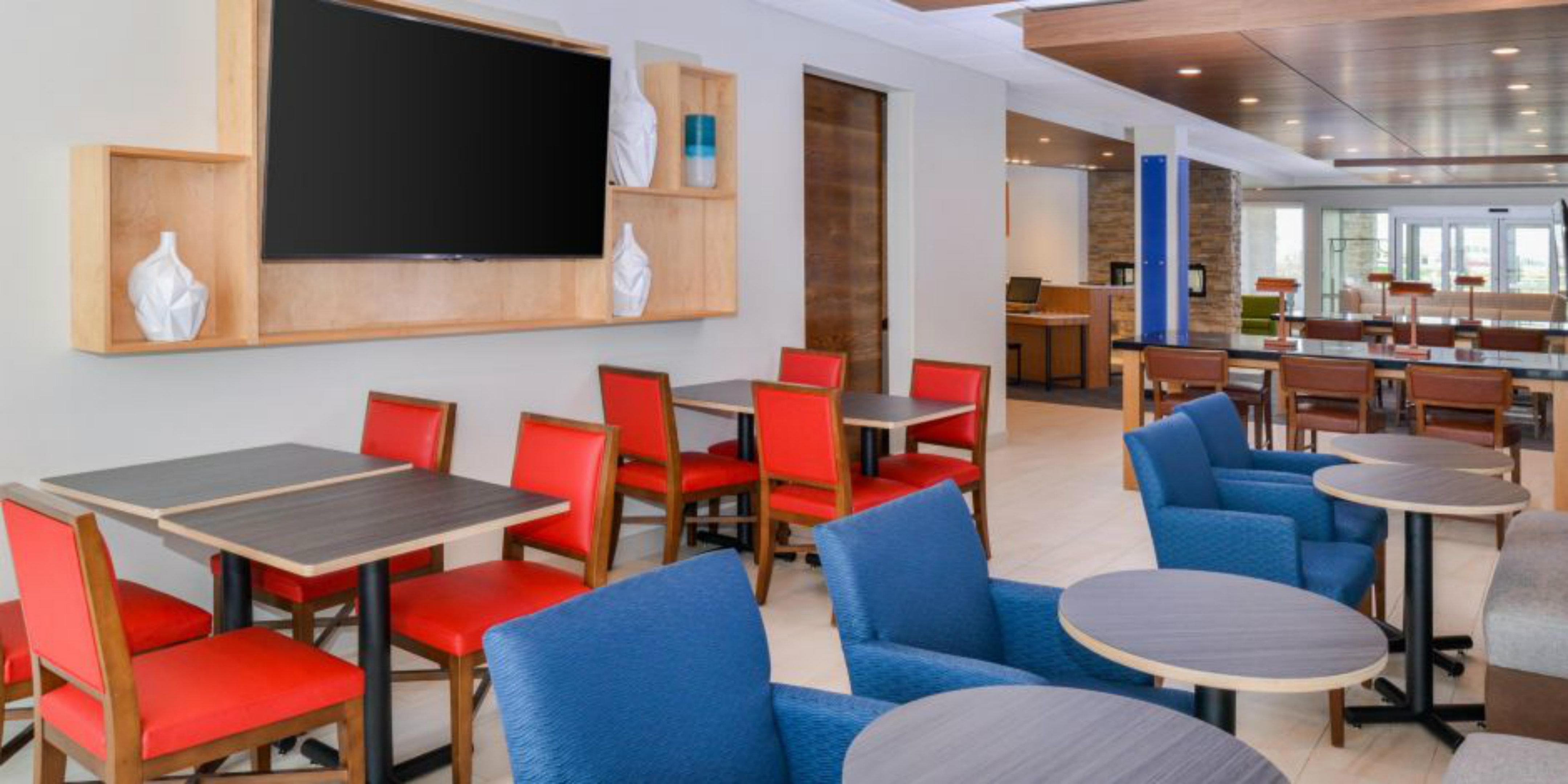 Holiday Inn Express - Alliance By Ihg Екстериор снимка